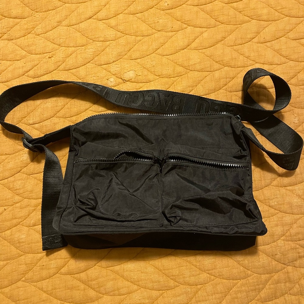 Baggu Medium Cargo Crossbody